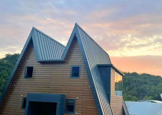 Prefabrykowane domki Lodge z jacuzziami Odrębna konstrukcja ze stali lekkiej Piękny drewniany dom Resort Bunglalow