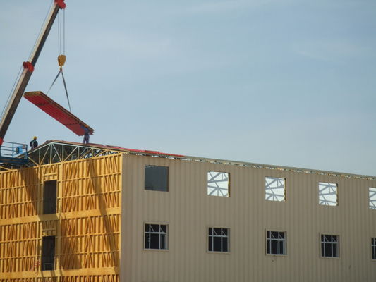 Lekkie stalowe prefabrykowane budynki mieszkalne, przenośne zestawy domów panelowych