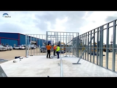 Dom prefabrykowany z 2 sypialniami, centralną klimatyzacją i szafkami 2PAC z kamiennym blatem